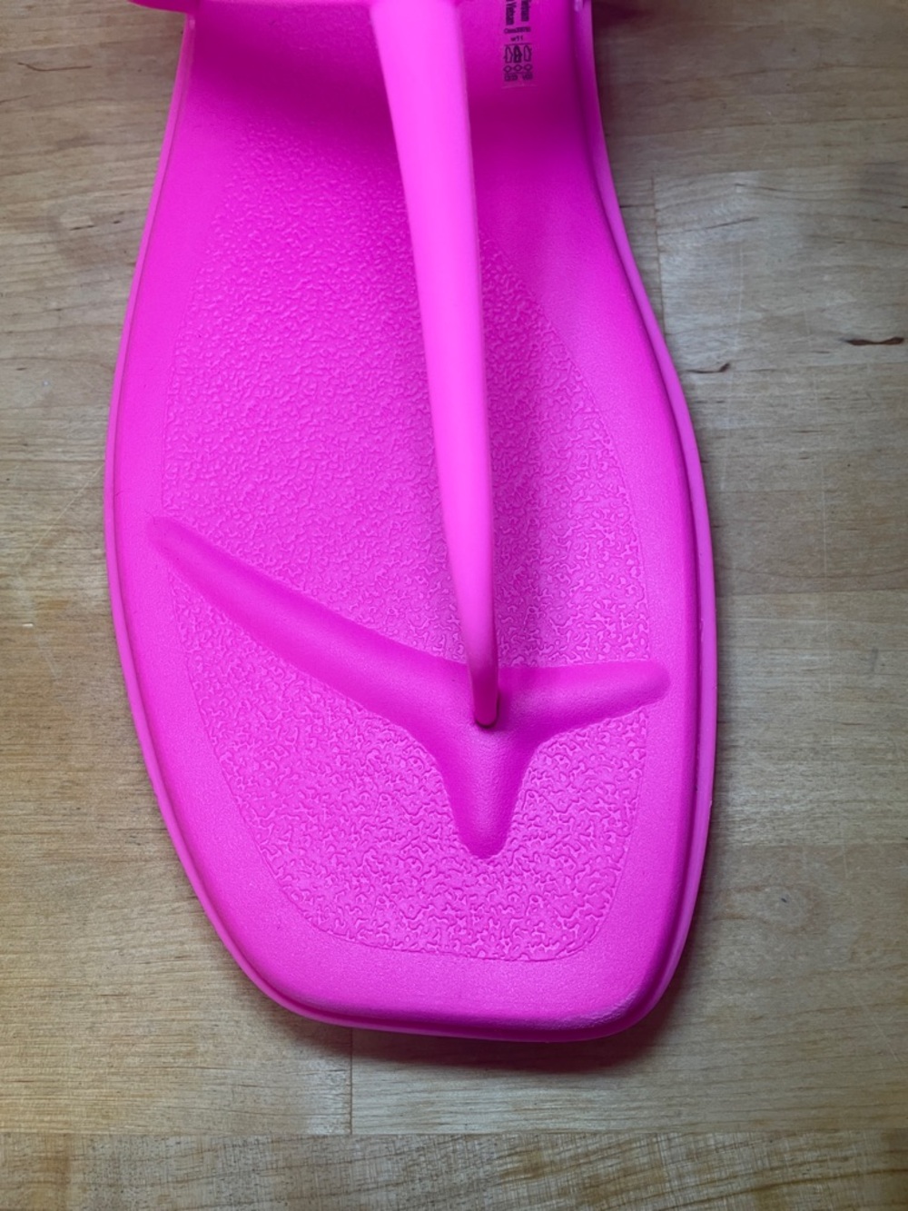Crocs Women's Miami Thong Flip hot pink sandals size 11 - Picture 9 of 16